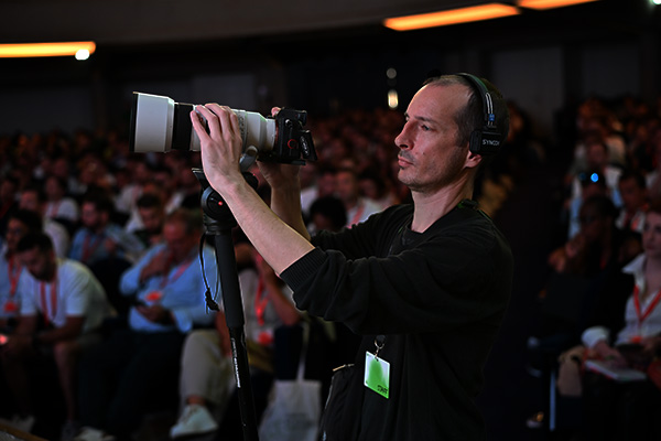 cameraman video